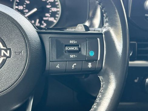 Used 2022 Nissan Pathfinder SV AWD/4WD image 31