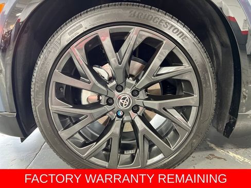 Used 2025 Toyota Crown Signia image 9