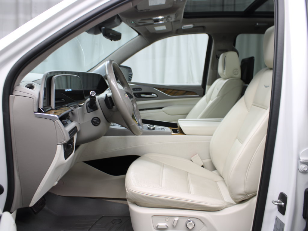 Used 2021 Cadillac Escalade ESV Premium Luxury Platinum AWD/4WD image 15