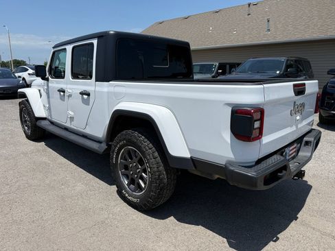 Used 2020 Jeep Gladiator Overland AWD/4WD image 17