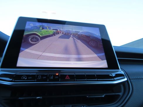 New 2026 Jeep Compass Latitude image 21