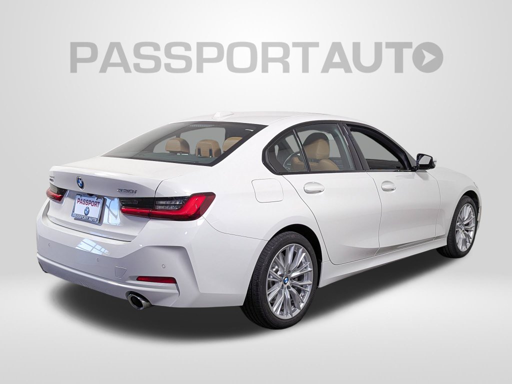 Used 2023 BMW 330i xDrive Sedan w/ Driving Assistance Package AWD/4WD image 6