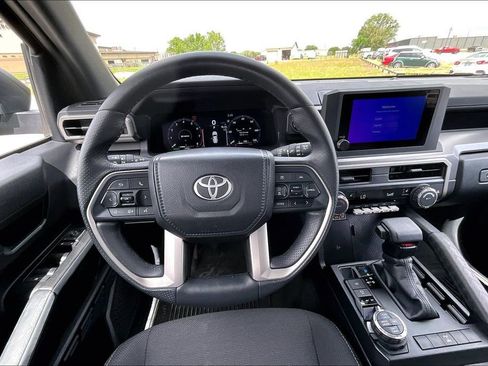 Used 2025 Toyota 4Runner TRD Off-Road AWD/4WD image 5