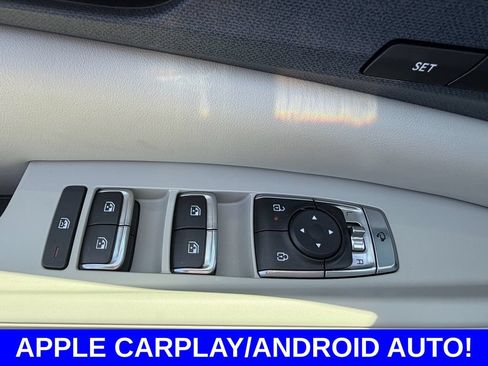 Used 2025 Kia Carnival EX FWD image 10