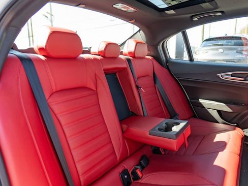 New 2025 Alfa Romeo Giulia w/ Veloce Package Rwd image 18
