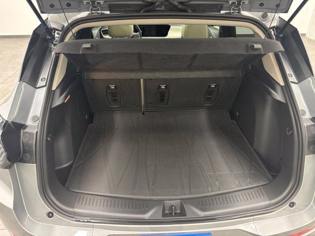 Used 2024 Buick Encore GX Avenir FWD image 9