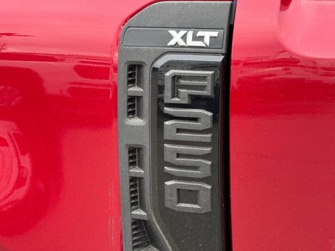 New 2026 Ford F250 XLT w/ XLT Premium Package image 32
