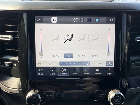 Used 2024 RAM 2500 Tradesman w/ Chrome Appearance Group image 19