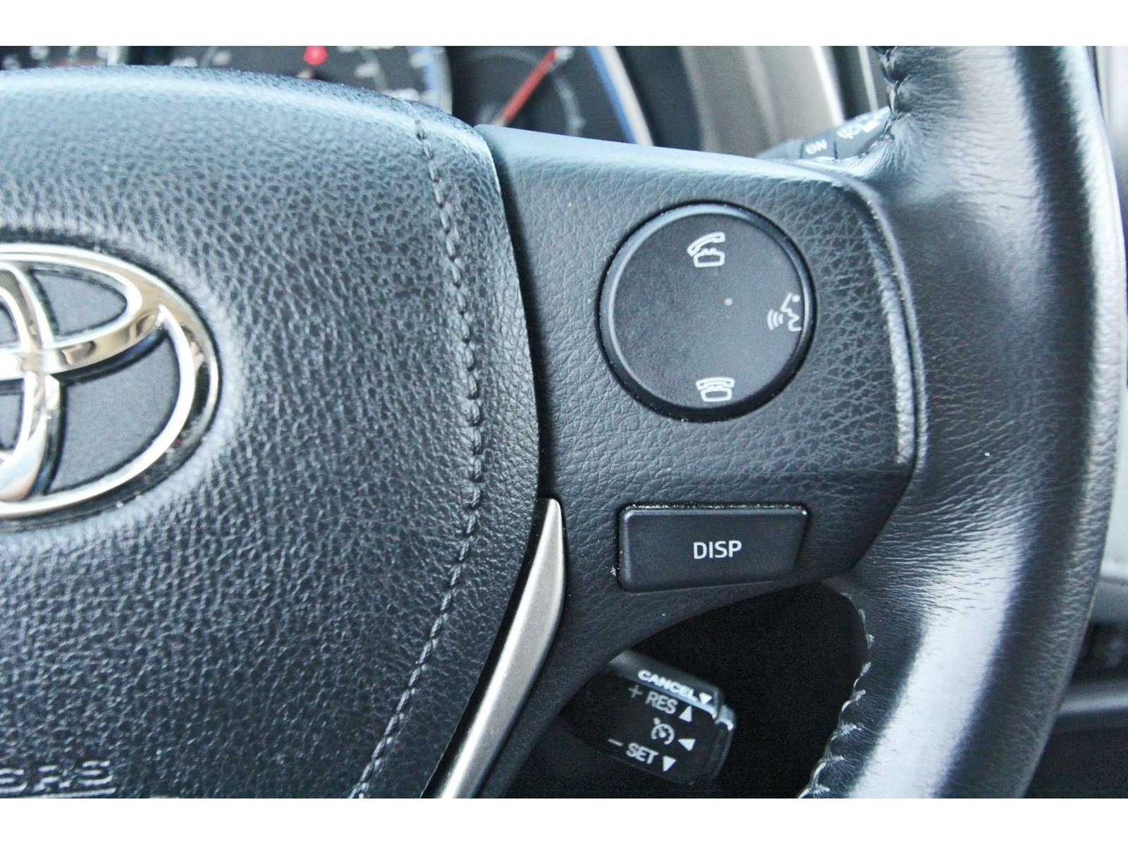 Used 2013 Toyota RAV4 Limited FWD image 16