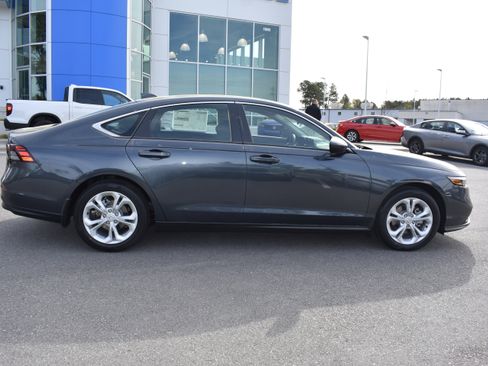 New 2026 Honda Accord LX image 10