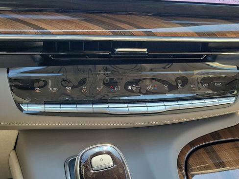 New 2024 Cadillac Escalade Premium Luxury Platinum image 13