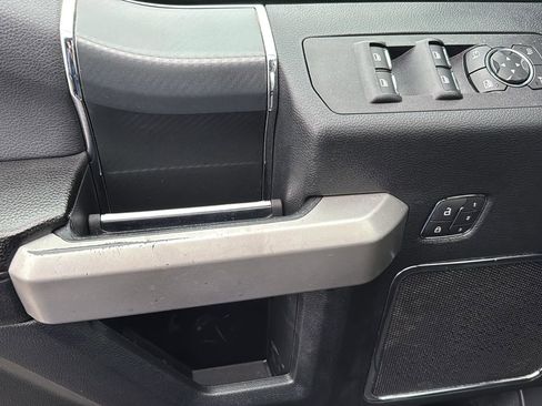 Used 2019 Ford F150 Lariat image 12