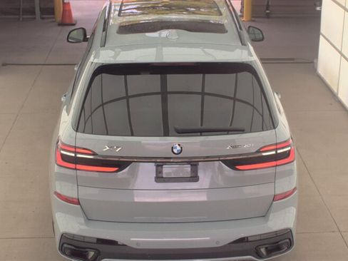 Used 2023 BMW X7 xDrive40i w/ M Sport Package image 5