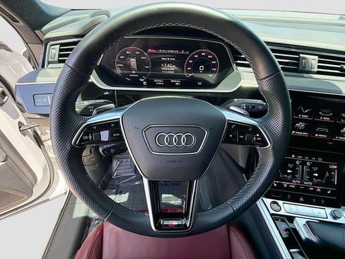 Used 2022 Audi e-tron S Premium Plus AWD/4WD image 38