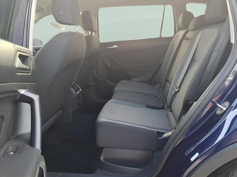 Used 2021 Volkswagen Tiguan S image 18