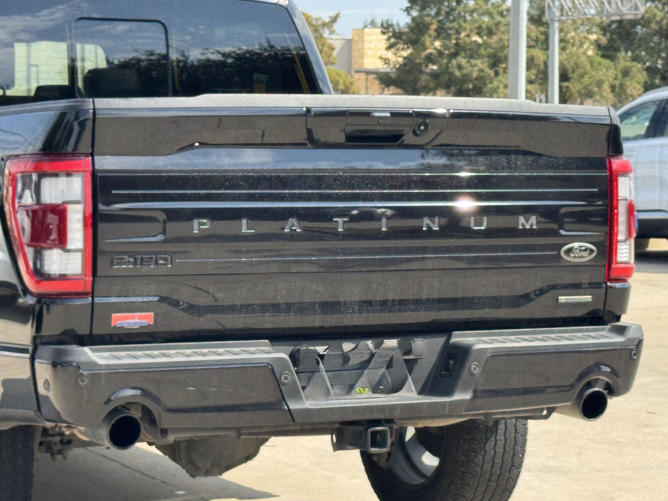 Used 2022 Ford F150 Platinum w/ Equipment Group 701A High AWD/4WD image 8