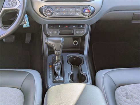 Used 2016 Chevrolet Colorado Z71 image 18