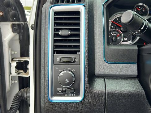 Used 2016 RAM 1500 Big Horn image 14