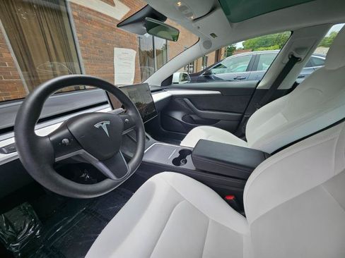 Used 2023 Tesla Model 3 Standard Range RWD image 35
