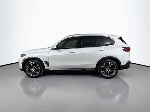New 2026 BMW X5 xDrive40i AWD/4WD image 8