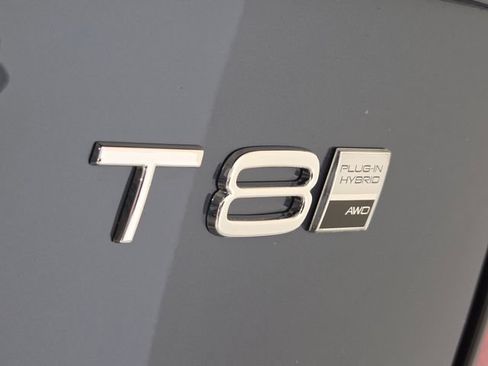 New 2026 Volvo XC90 T8 Plus w/ Protection Package Premier AWD/4WD image 19
