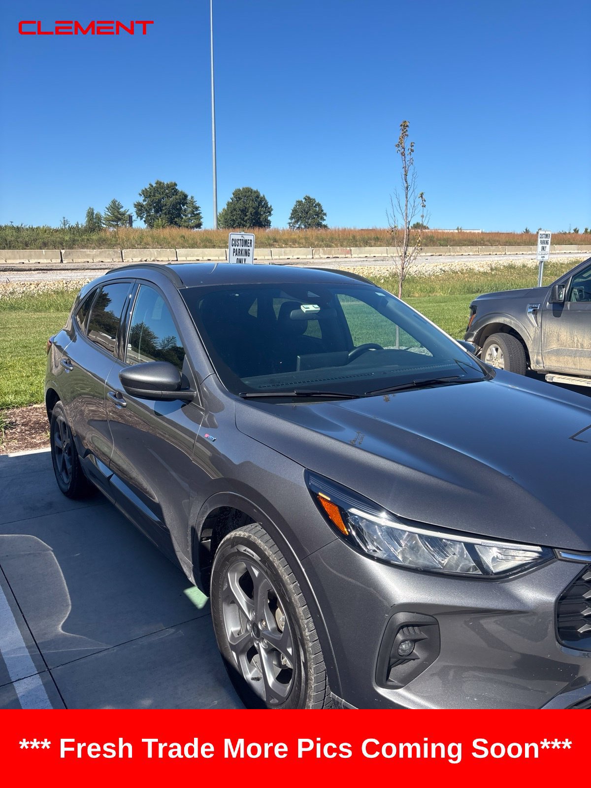 Used 2023 Ford Escape ST-Line Select w/ Tech Pack #1 AWD/4WD image 1