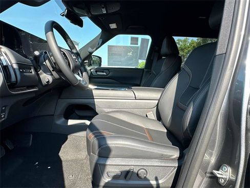 New 2025 Nissan Armada SL w/ Captain's Chari Seat Package image 29