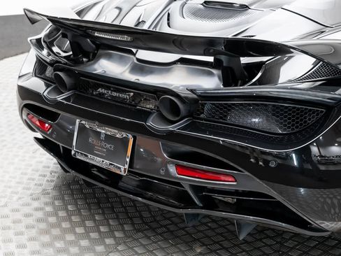 Used 2023 McLaren 720S Spider image 9