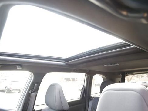 Used 2025 Subaru Forester Premium image 16