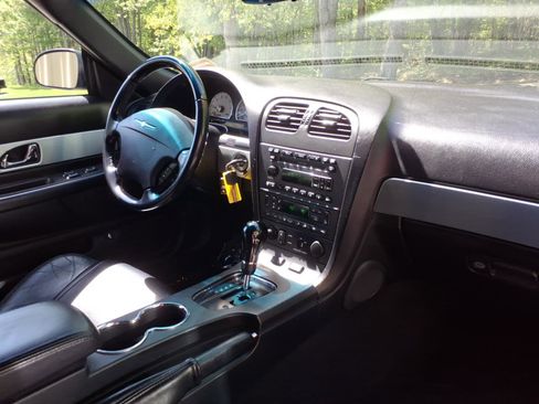 Used 2003 Ford Thunderbird RWD image 16
