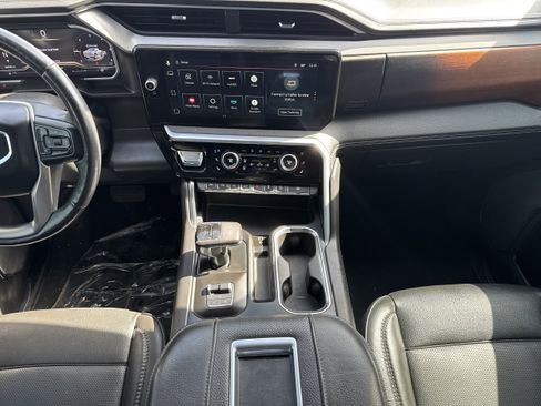 Used 2022 GMC Sierra 1500 Denali AWD/4WD image 21