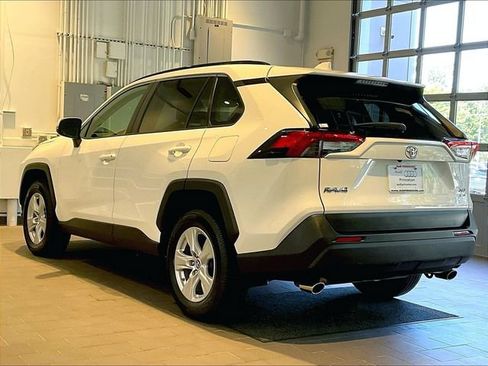 Used 2019 Toyota RAV4 XLE w/ All Weather Liner Package AWD/4WD image 4