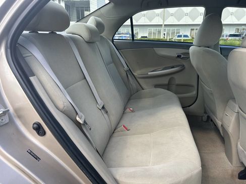 Used 2010 Toyota Corolla LE image 22