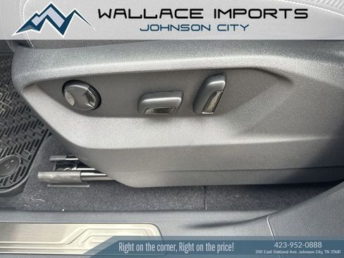 New 2026 Volkswagen Atlas Cross Sport SE image 10