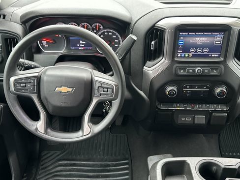 Used 2021 Chevrolet Silverado 1500 Custom w/ Safety Confidence Package image 16