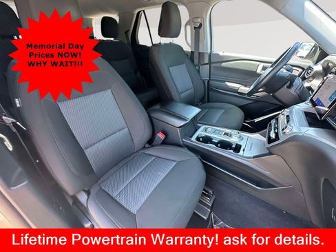 Used 2023 Ford Explorer XLT AWD/4WD image 20