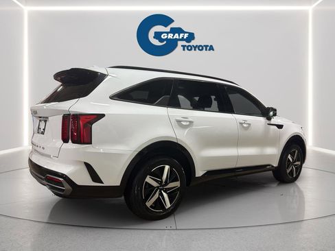 Used 2022 Kia Sorento S FWD image 6