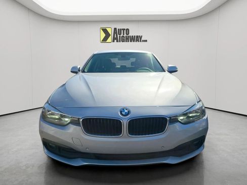 Used 2017 BMW 320i Sedan image 8
