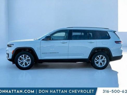 Used 2023 Jeep Grand Cherokee L Limited image 2