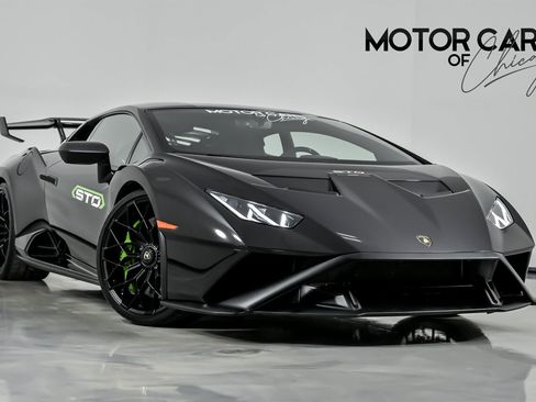 Used 2022 Lamborghini Huracan STO image 1