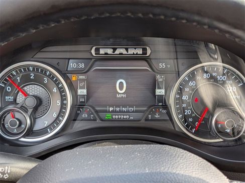 Certified 2019 RAM 1500 Laramie image 15