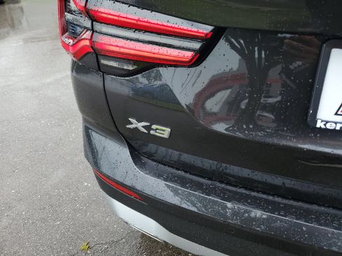 Used 2023 BMW X3 xDrive30i AWD/4WD image 7