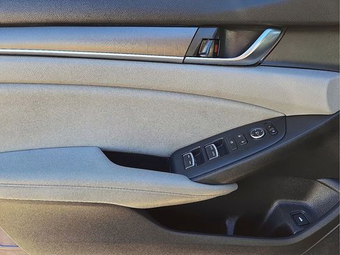 Used 2020 Honda Accord Hybrid image 21