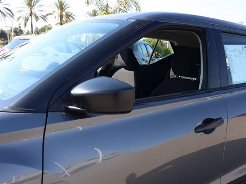 New 2025 Nissan Kicks Play S image 12