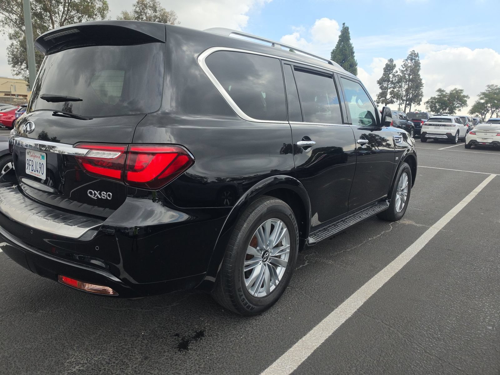 Used 2020 INFINITI QX80 Luxe w/ Proassist Package AWD/4WD image 3