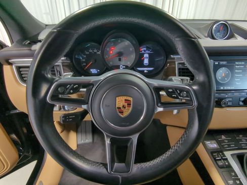 Used 2016 Porsche Macan S image 29
