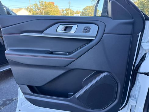 New 2026 Ford Explorer ST-Line w/ Premium Package image 17