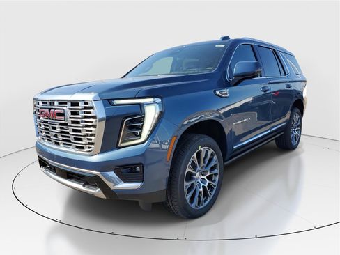 New 2026 GMC Yukon Denali w/ Denali Reserve Package image 2