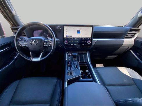 Used 2024 Lexus GX 550 w/ Accessory Package (Z1) AWD/4WD image 16