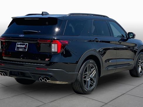 Used 2025 Ford Explorer ST w/ Sun And Sound Package RWD image 12